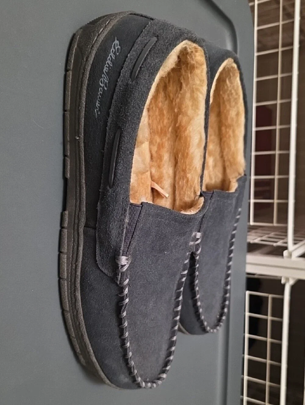 Eddie Bauer Black Slip-On Moccasins with Tan Fleece Lining